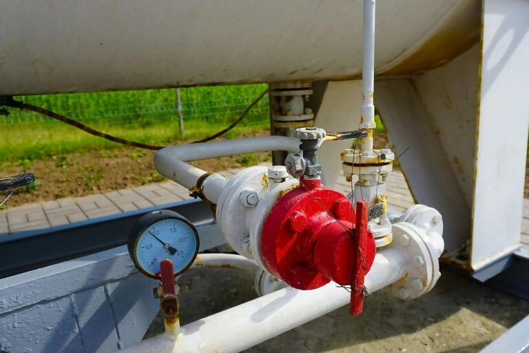 Read more about the article Jak wygląda projekt zbiornika LPG dla domu i co musi zawierać dokumentacja